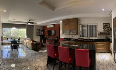 Casa - EN VENTA Rincón de las Montañas (Sierra Alta 8 Sector)