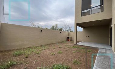 CASA EN VENTA CASTAÑOS DEL VERGEL ZONA CARRETERA NACIONAL SANTIAGO