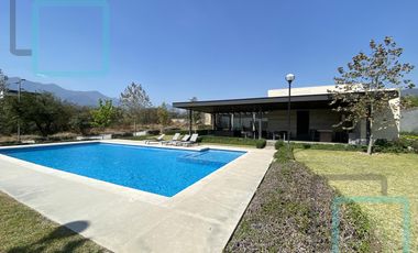 CASA EN VENTA CASTAÑOS DEL VERGEL ZONA CARRETERA NACIONAL SANTIAGO