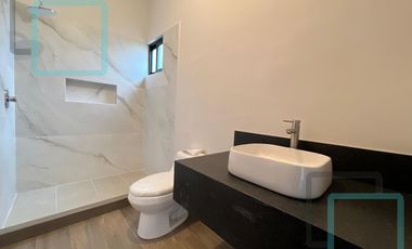 CASA EN VENTA CASTAÑOS DEL VERGEL ZONA CARRETERA NACIONAL SANTIAGO