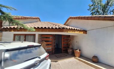 Casa en Arriendo en Valenzuela Puelma /Padre Hurtado Sur