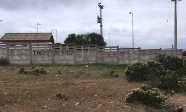 A 5 MINUTOS DE LA PLAYA Y 10 MINUTOS  DE CARRETERA  5 NORTE