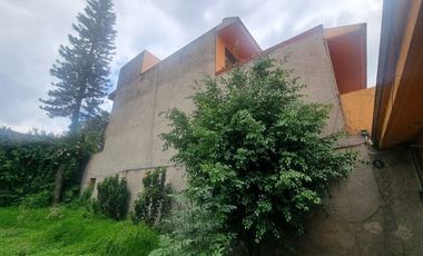 En Venta Echegaray gran oportunidad casa como terreno para remodelar