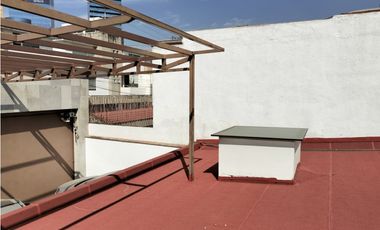 REESTRENA CÓMODA CASA EN SATELITE DE UN PISO EN CALLE CERRADA