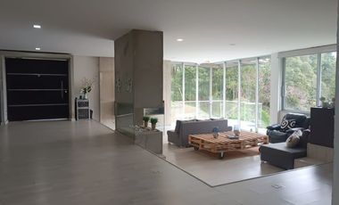 Casa-Finca en Arriendo Ubicado en Envigado Codigo 2009