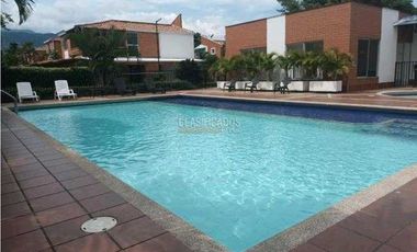 Venta casa en condominio en verde Alfaguara Jamundí valle.(Mbm)