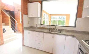 Venta casa en condominio en verde Alfaguara Jamundí valle.(Mbm)