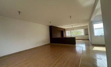 🏡 Vive el lujo y la comodidad en Fraccionamiento Jurica: Casa en Condominio Regency 🌟