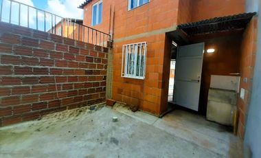 ARRIENDO de CASA RESIDENCIAL en MUNICIPIO  DE CANDELARIA