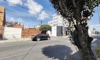 Renta Terreno en Esquina de 192 M2 bardeado, Zona del Carmen