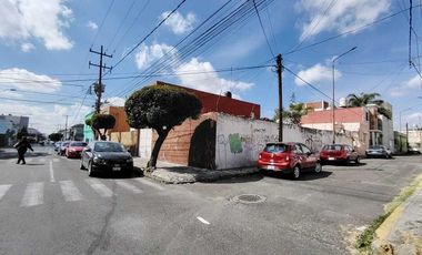 Renta Terreno en Esquina de 192 M2 bardeado, Zona del Carmen