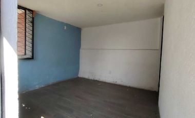 Renta Terreno en Esquina de 192 M2 bardeado, Zona del Carmen