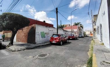 Renta Terreno en Esquina de 192 M2 bardeado, Zona del Carmen
