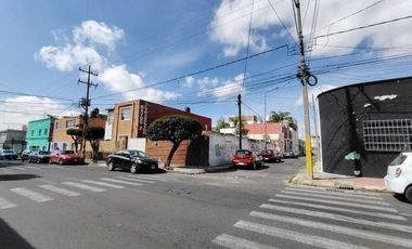 Renta Terreno en Esquina de 192 M2 bardeado, Zona del Carmen