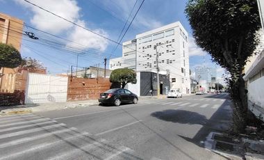 Renta Terreno en Esquina de 192 M2 bardeado, Zona del Carmen