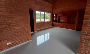CASA EN VENTA EN CERRITOS/PEREIRA
