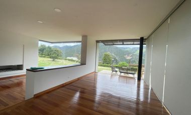 Venta de Exclusiva Casa en Casa de Campo, La Calera