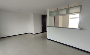 EN VENTA APARTAMENTO EN LAGOS DE VERDE ALFAGUARA SEXTO PISO