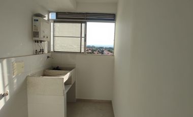 EN VENTA APARTAMENTO EN LAGOS DE VERDE ALFAGUARA SEXTO PISO