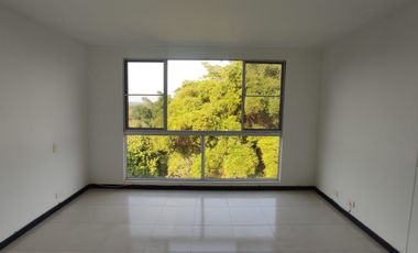EN VENTA APARTAMENTO EN LAGOS DE VERDE ALFAGUARA SEXTO PISO