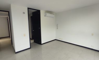 EN VENTA APARTAMENTO EN LAGOS DE VERDE ALFAGUARA SEXTO PISO