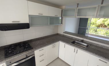 EN VENTA APARTAMENTO EN LAGOS DE VERDE ALFAGUARA SEXTO PISO