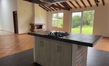 FINCA EN ARRIENDO UBICADA EN EL CARMEN DE VIBORAL SECTOR VEREDA LA PALMA