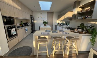 Venta Exclusiva: Moderna Casa de un Piso en Refugio del Valle, La Calera