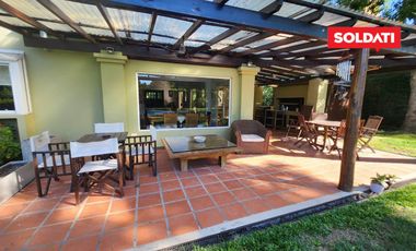 Casa en venta  Barrio El portillo, bajada patricias argentinas