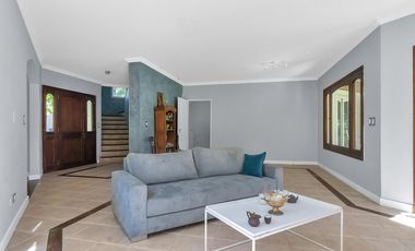 Casa en excelente ubicación a solo un puente del peaje