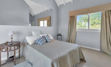 Casa en excelente ubicación a solo un puente del peaje
