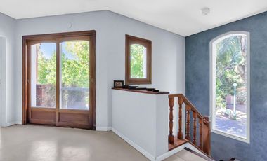 Casa en excelente ubicación a solo un puente del peaje