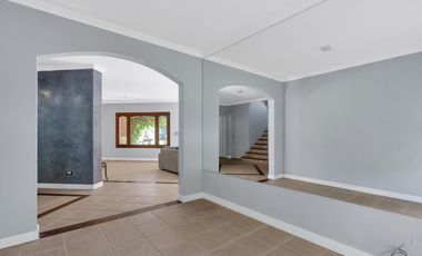 Casa en excelente ubicación a solo un puente del peaje