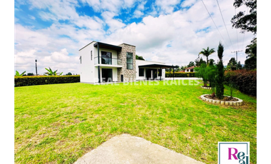 VENDO HERMOSA FINCA EN EL CARMEN DE VIBORAL