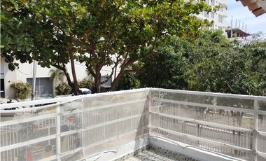 SE ARRIENDA CASA DE USO COMERCIAL CON APARTAESTUDIO ANEXO, SANTA MARTA