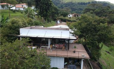 CASA DE CAMPO EN VENTA EN TITIRIBI