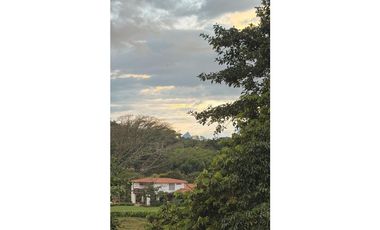 CASA DE CAMPO EN VENTA EN TITIRIBI