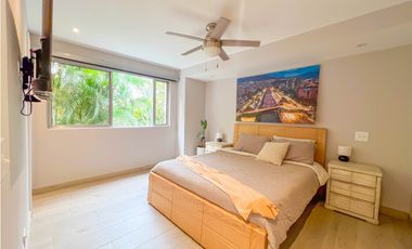 POBLADO AGUACATALA CERCA AL SANTA FÉ, REMODELADO DE 4 HABITACIONES