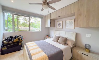 POBLADO AGUACATALA CERCA AL SANTA FÉ, REMODELADO DE 4 HABITACIONES