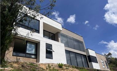 Vendo casa finca campestre Guarne Antioquia. SMG