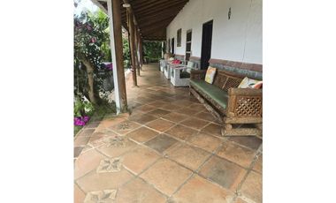 SE VENDE CASA FINCA EN COPACABANA - ANTIOQUIA