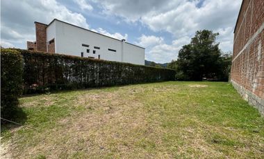 Vendo lote urbano en unidad cerrada en el Retiro Antioquia