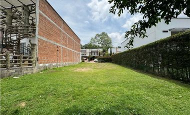 Vendo lote urbano en unidad cerrada en el Retiro Antioquia