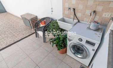 Venta Triplex 4 ambientes en Haedo Norte.
