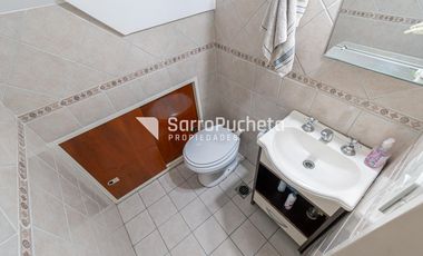 Venta Triplex 4 ambientes en Haedo Norte.