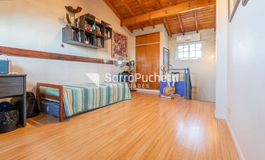 Venta Triplex 4 ambientes en Haedo Norte.