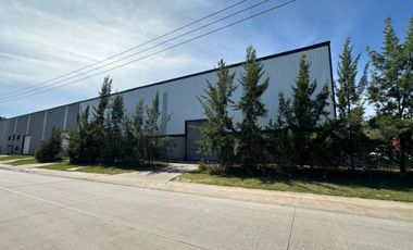 Alquiler de Nave Industrial de 1600 mts cub   1200 mts desc Polo Industrial Ezeiza