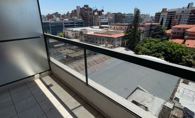 San Luis esquina Trejo con gran balcón !!