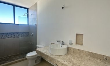 CASA DE 3 RECÁMARAS CON ALBERCA EN PRIVADA