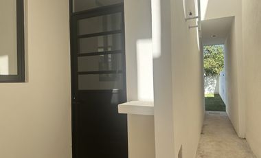 CASA DE 3 RECÁMARAS CON ALBERCA EN PRIVADA